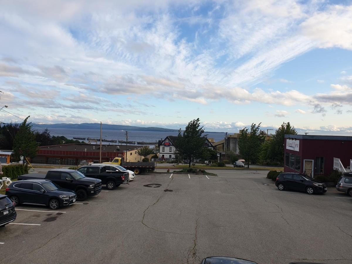 Island View Lodge Пауэлл-Ривер Экстерьер фото